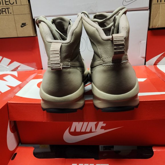 Nike Manoadome 'Khaki' Sneakers (1022) - Picture 4 of 5